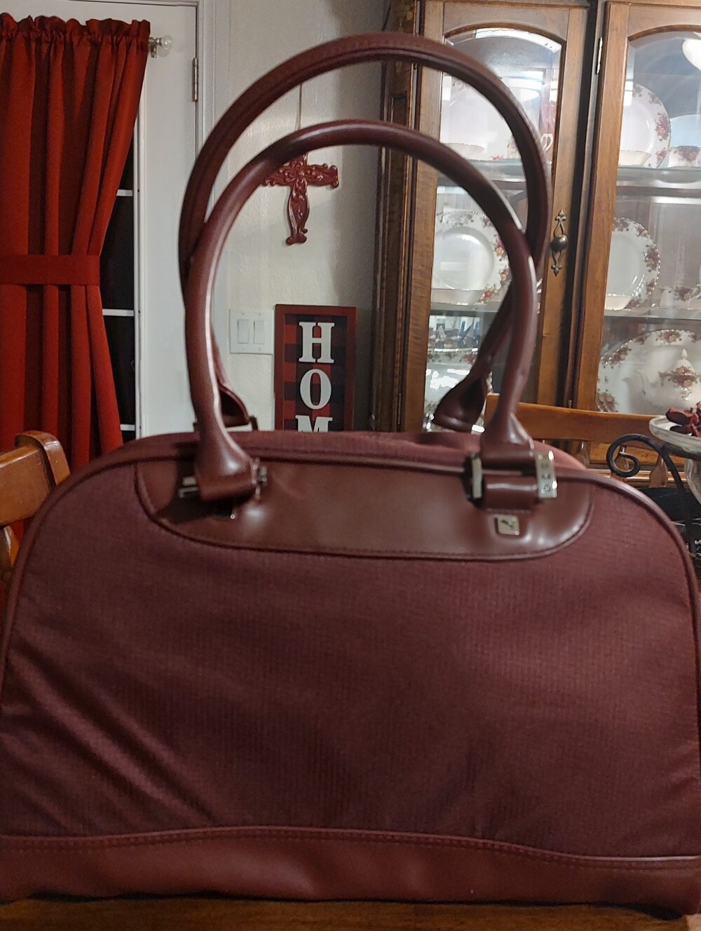 Puma Women's Burgundy Duffel Bag - Picture 7 of 12